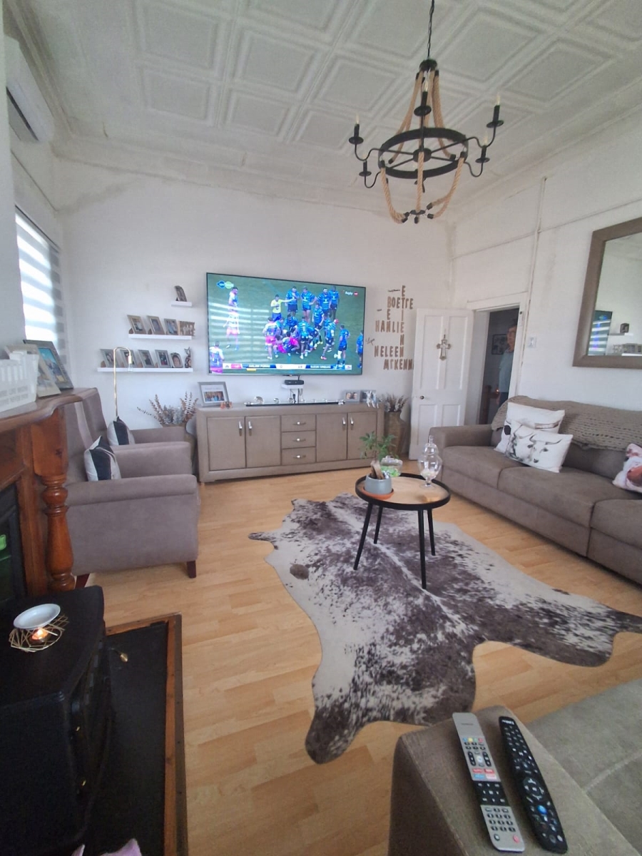 5 Bedroom Property for Sale in Villiers Free State